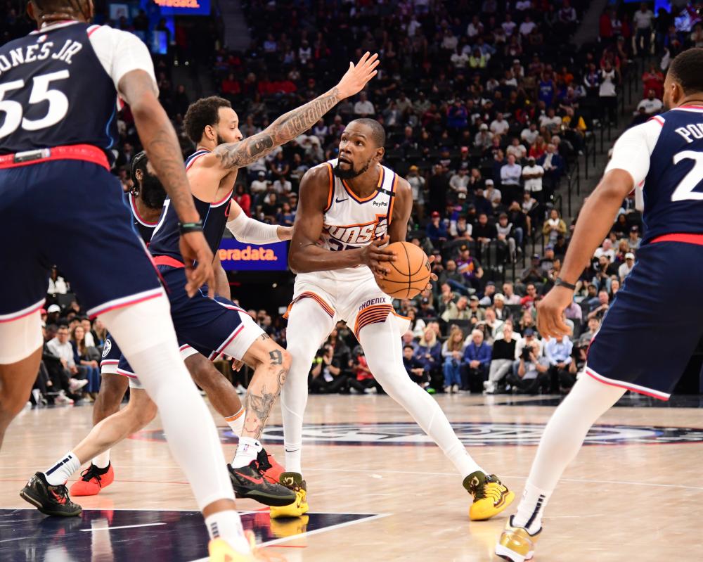 息引发了英 息引发了英