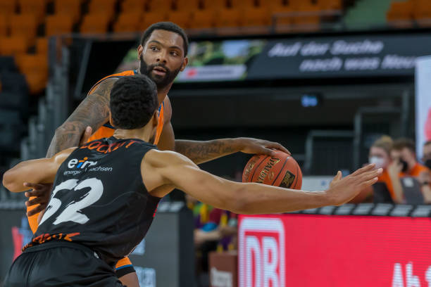 从英超伯恩 从英超伯恩