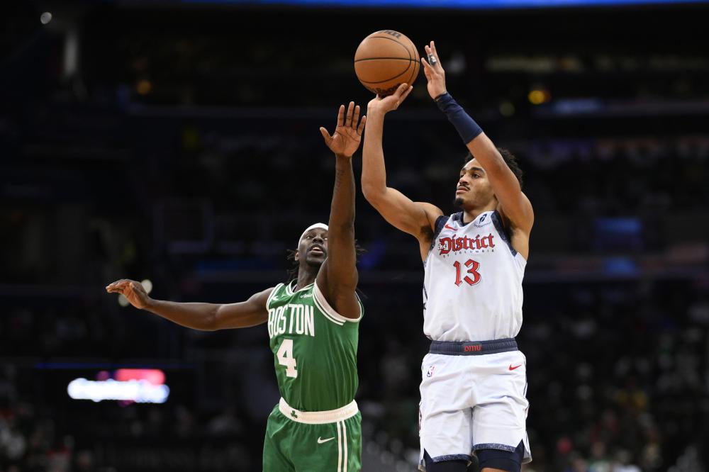 进一步拉近 进一步拉近